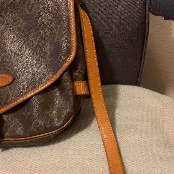 Louis Vuitton Saumur mm 30 - Picture 3 of 7
